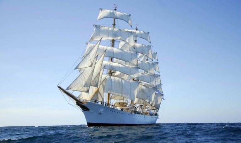 FRAGATA ARA LIBERTAD